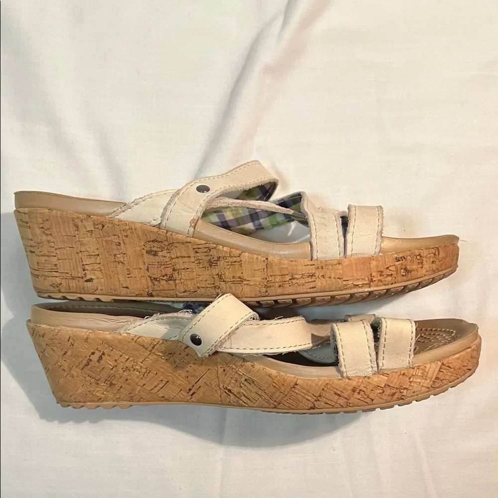 CROCS Cream Strappy Sandals